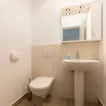Ines - Modern 2br With Garden Views بوخارست