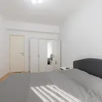 Apartment Ines - Modern 2br With Garden Views *
