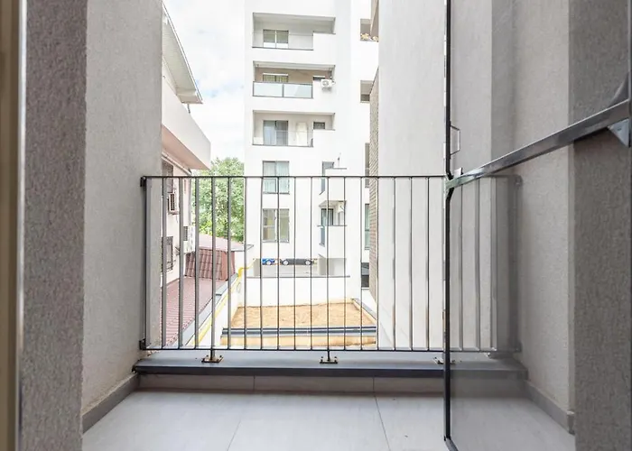 Daire Ines - Modern 2br With Garden Views *