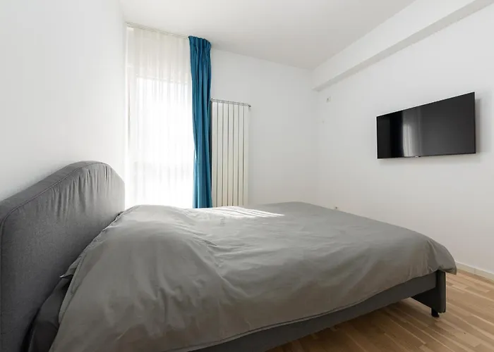 Daire Ines - Modern 2br With Garden Views