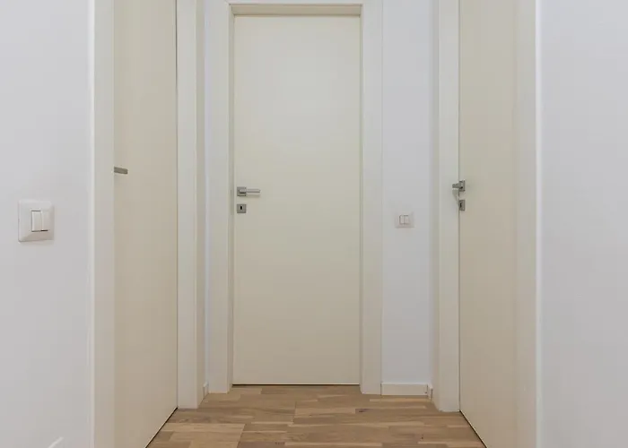 Ines - Modern 2br With Garden Views * Bukarest