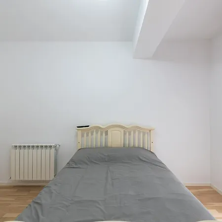 Ines - Modern 2br With Garden Views *